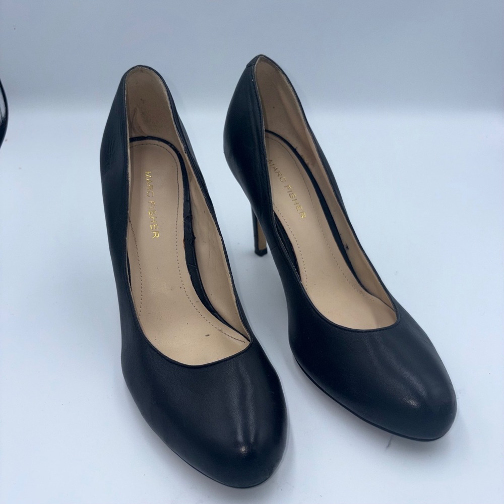 Marc Fisher Womens Black Leather Almond Toe Stiletto Pumps Heels Size 8M